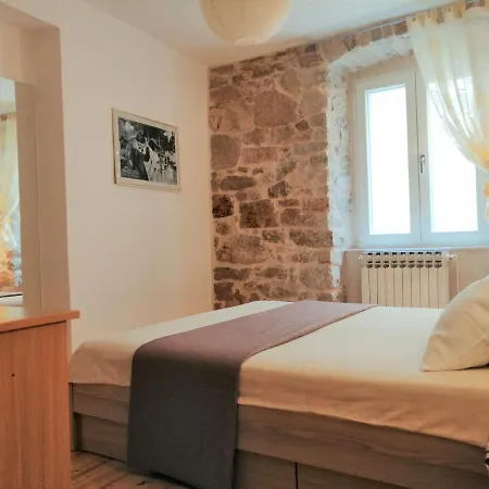 Julija Apartment *